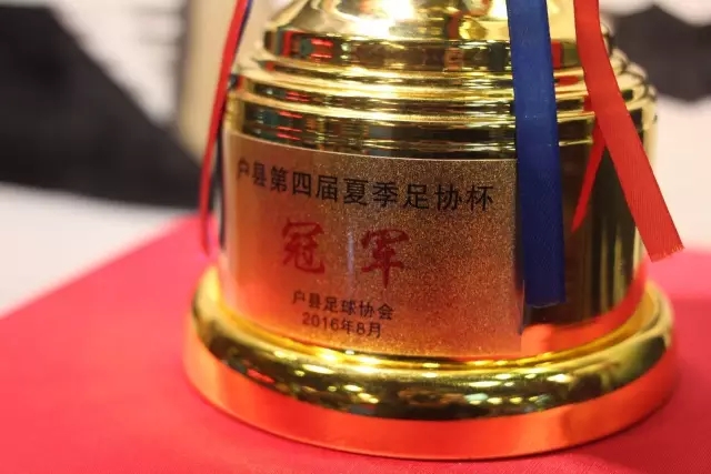 相当炸裂！44岁的小罗就要当爷爷了！